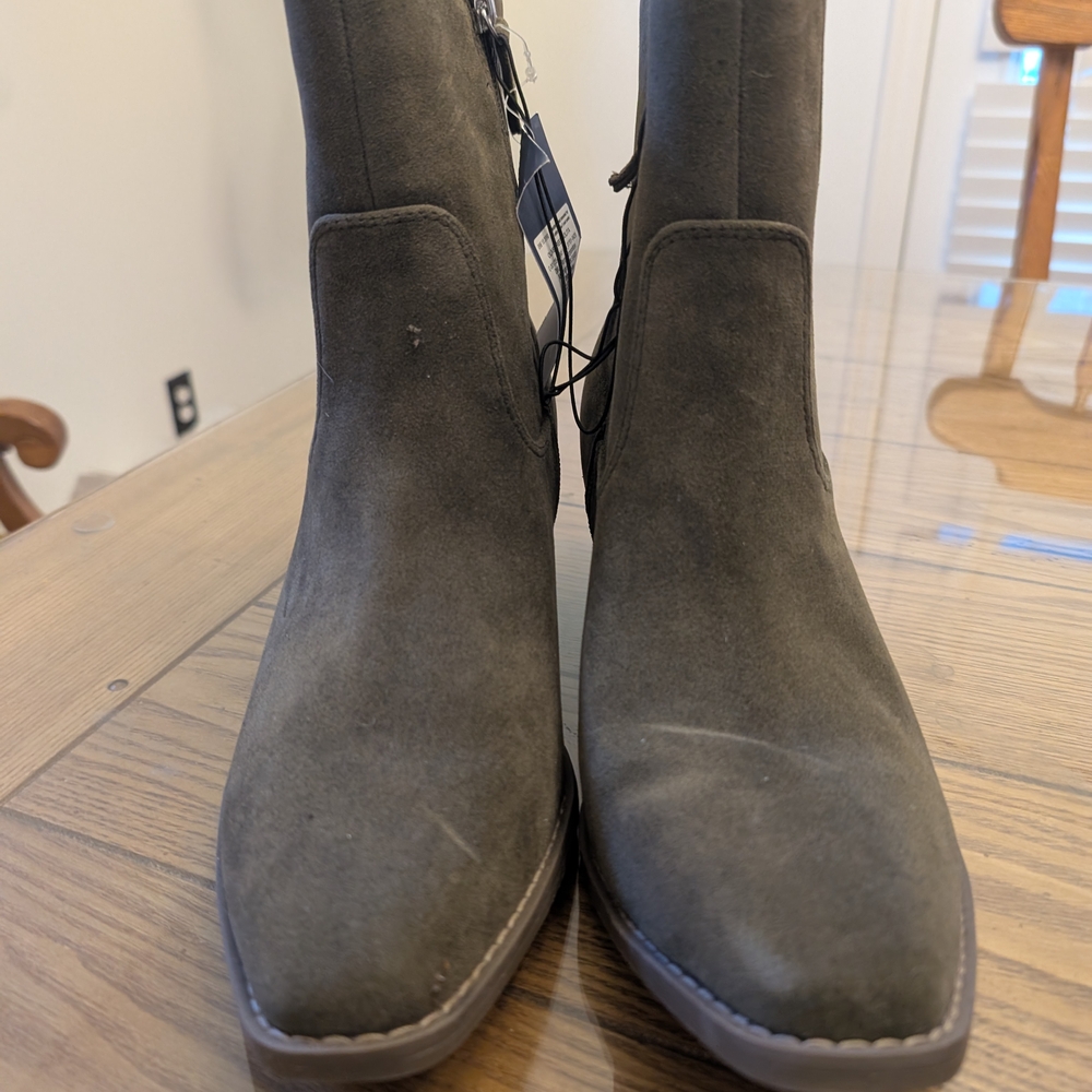 Women's Universal Thread Solita Western Boots Color Olive Green Size Multiple - Picture 3 of 9
